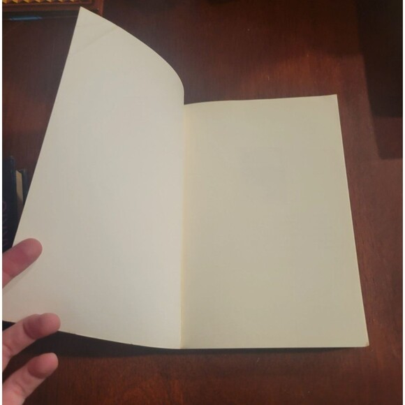 Pardonable Lies Maisie Dobbs Novel by Jacqueline Winspear SIGNED 2006 Paperback - Picture 2 of 5